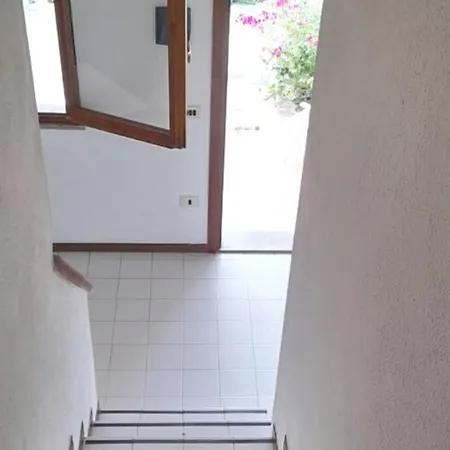 Villetta Immersa Nella Pace E Relax 2min Dalla 시미우스